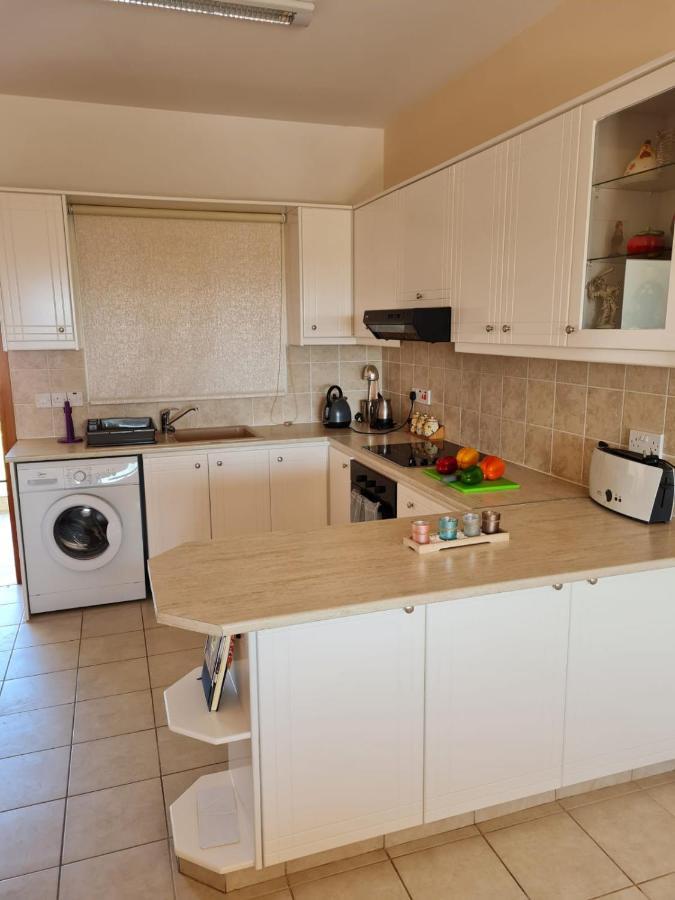 Stay Ocean Apartment Paphos Exterior photo